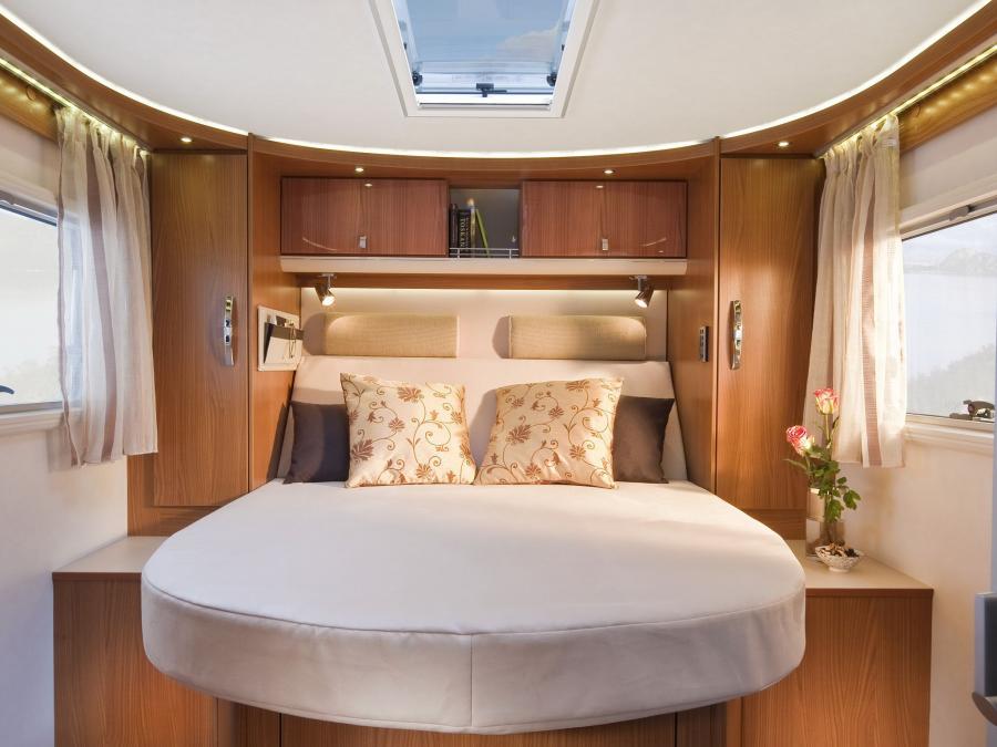 Интерьер Hymer B-Class SL Star Edition 2009 года  (фото 2 из 10)